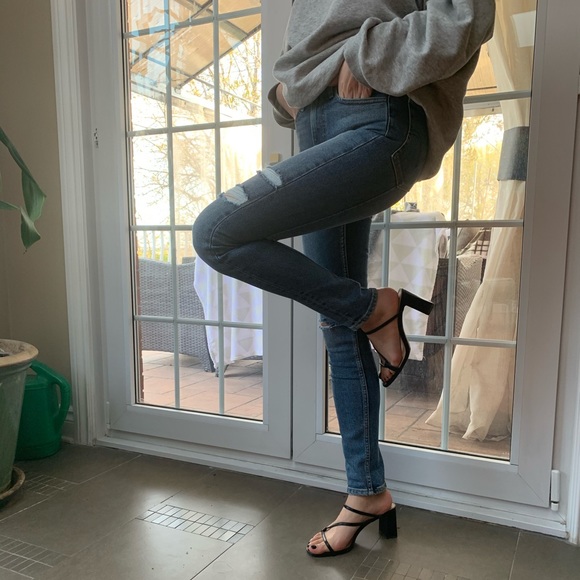 BRAND NEW LEVIS 721 high rise skinny - Picture 6 of 7